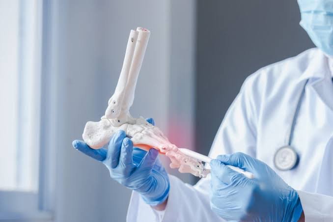 Dr. Sunil Choudhary – Best Bone Doctor and Orthopedic Specialist in Faridabad