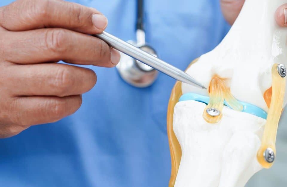 Robotic knee replacement surgery in Faridabad Dr. Sunil Choudhary computer-assisted joint replacement